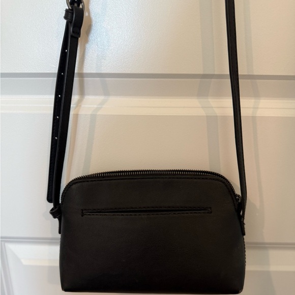 Universal Thread Crossbody Bag - Picture 4 of 4